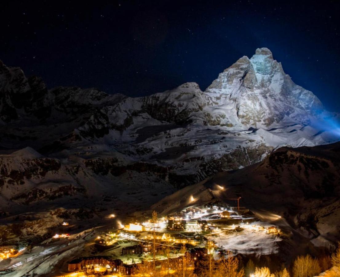 Ferienwohnung Monolocale La Terrazza Sulla Neve-Cervinia Breuil-Cervinia Exterior foto